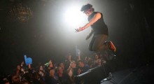 air-guitar