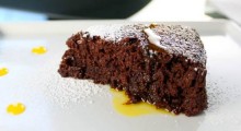 flourless-chocolate-beet-torte-1
