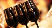 vino-blind-glasses