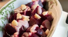 balsamic-yogurt-beets-with-macademia-nuts