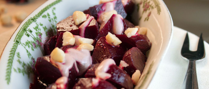 balsamic-yogurt-beets-with-macademia-nuts